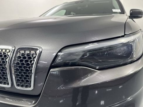 Used 2021 Jeep Cherokee Latitude Plus image 25