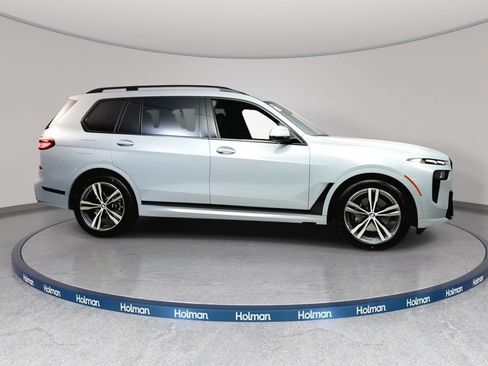 Used 2026 BMW X7 xDrive40i w/ M Sport Package AWD/4WD image 6