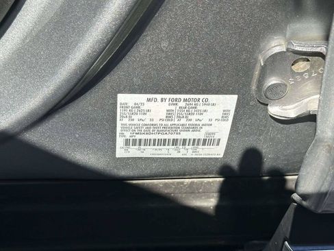 Used 2023 Ford Explorer XLT w/ Equipment Group 202A AWD/4WD image 19