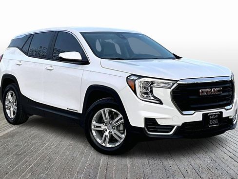 Used 2023 GMC Terrain SLE image 11