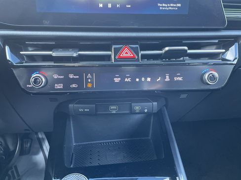 Certified 2024 Kia Niro Wind w/ Wind Preserve Package image 16