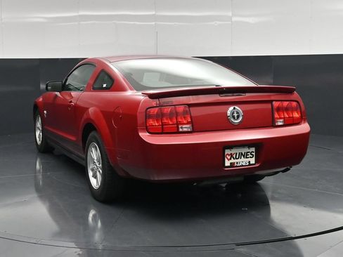 Used 2009 Ford Mustang Coupe RWD image 9