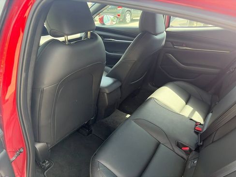 Used 2024 MAZDA MAZDA3 s FWD image 10