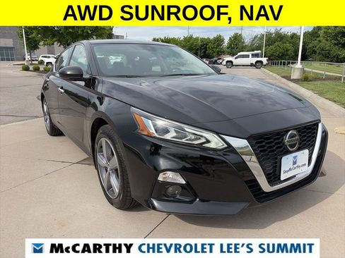 Used 2022 Nissan Altima 2.5 SL AWD/4WD image 2