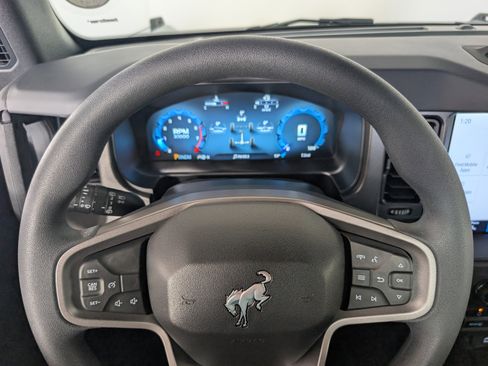 New 2025 Ford Bronco 4-Door image 13