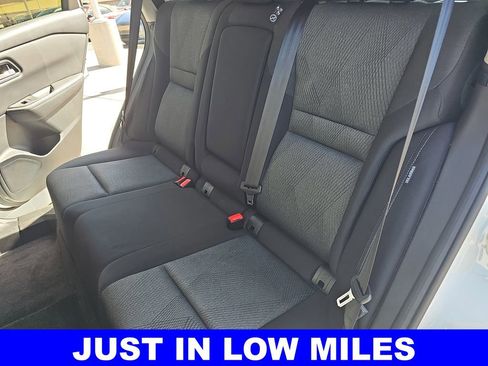 Used 2024 Nissan Rogue SV image 14