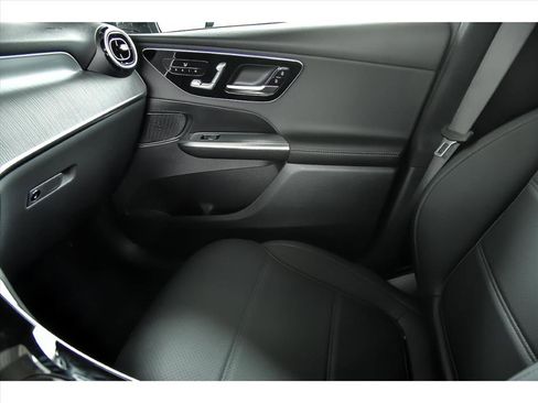 Certified 2025 Mercedes-Benz GLC 300 GLC 300 4MATIC image 25