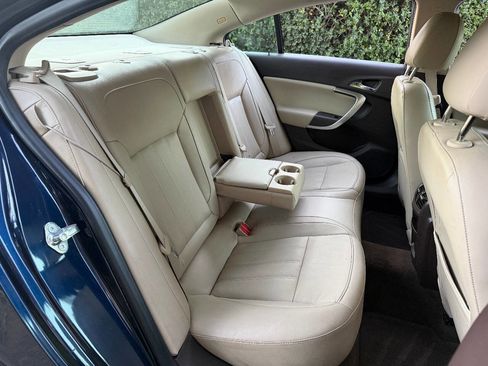 Used 2012 Buick Regal Leather image 22