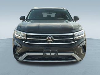 Used 2021 Volkswagen Atlas Cross Sport SE w/ Panoramic Sunroof Package video 2
