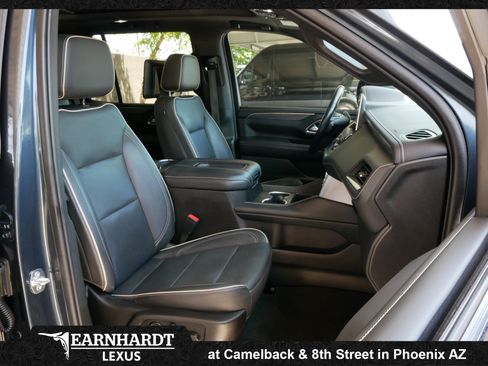 Used 2021 GMC Yukon SLT w/ SLT Luxury Plus Package AWD/4WD image 8