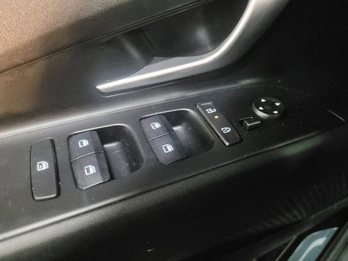 Used 2025 Hyundai Elantra SE FWD image 27