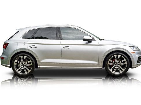 Used 2018 Audi SQ5 Prestige AWD/4WD image 2
