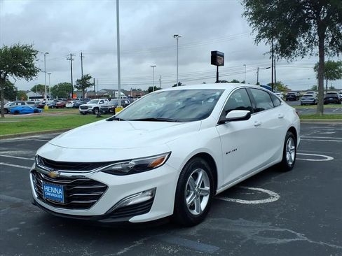 Used 2024 Chevrolet Malibu LS FWD image 11