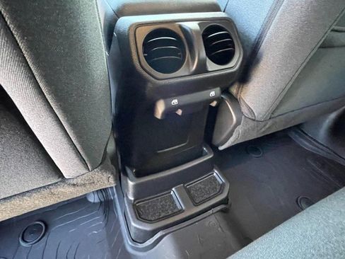 Used 2025 Jeep Wrangler Unlimited Sport S 4xe AWD/4WD image 21
