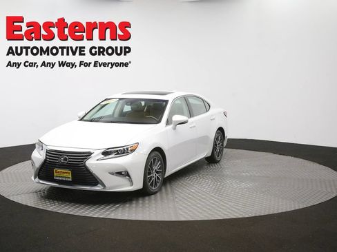 Used 2017 Lexus ES 350 w/ Navigation System Package FWD image 59