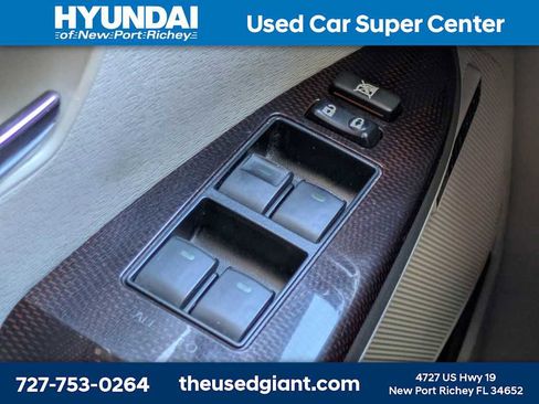 Used 2009 Toyota Venza FWD image 30