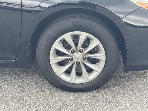 Used 2017 Toyota Camry LE FWD image 10