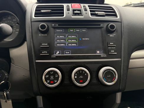 Used 2017 Subaru Forester 2.5i image 8