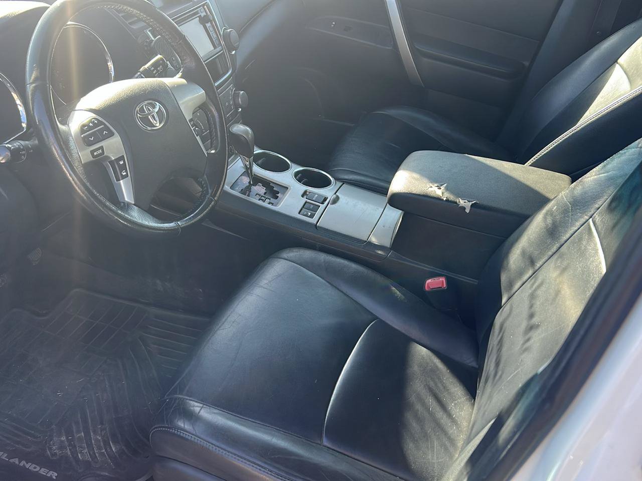 Used 2013 Toyota Highlander SE AWD/4WD image 9