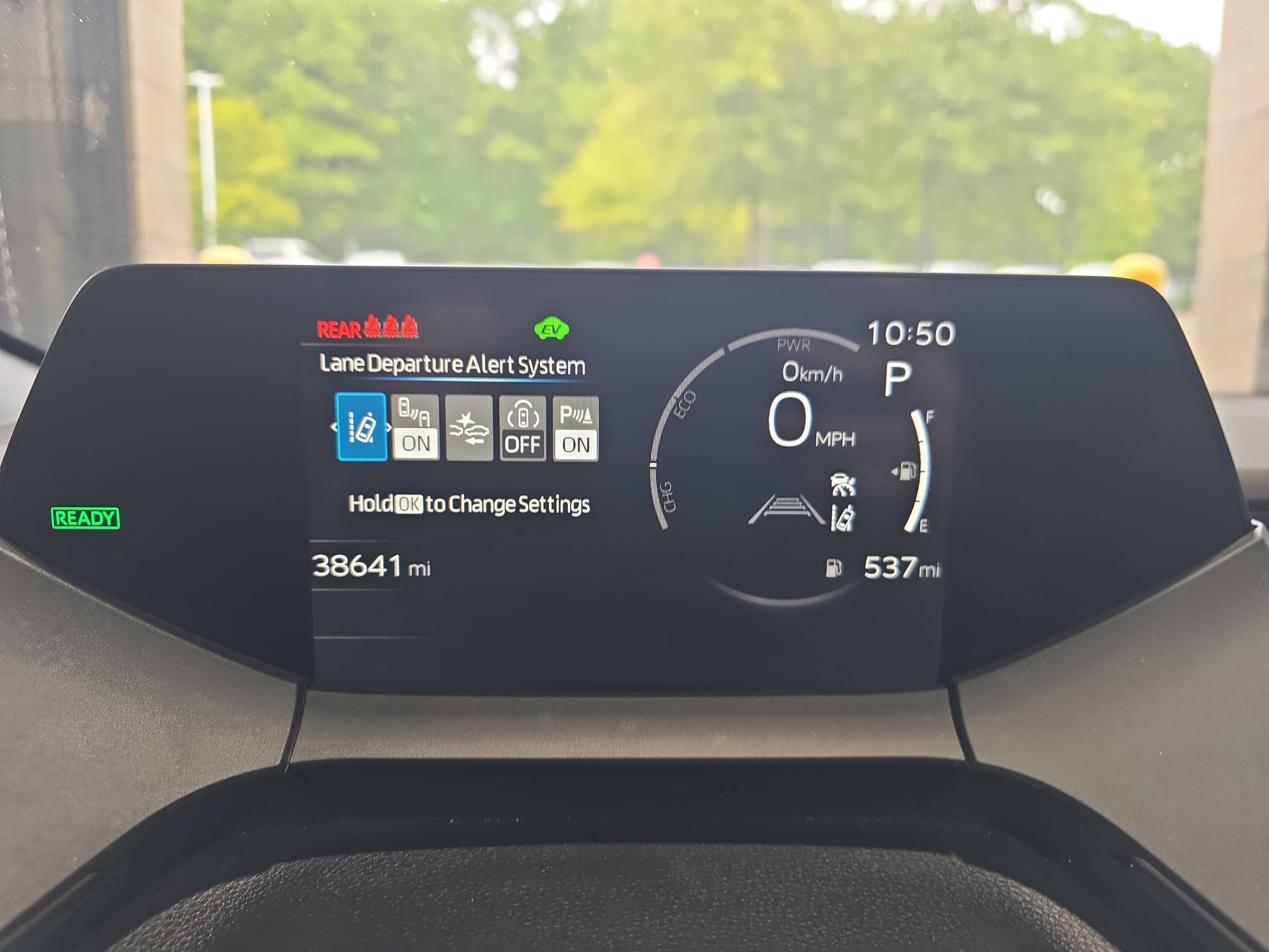 Used 2025 Toyota Prius LE FWD image 18