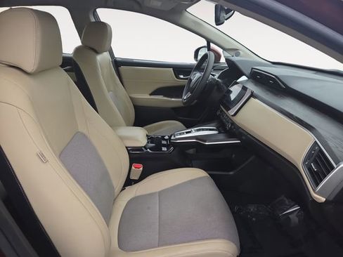 Used 2018 Honda Clarity Plug-In Hybrid image 15