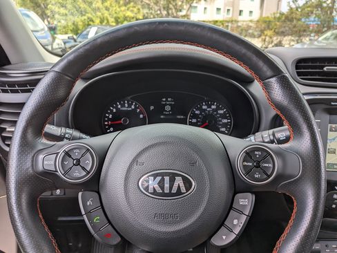 Used 2017 Kia Soul ! w/ Tech Package image 27