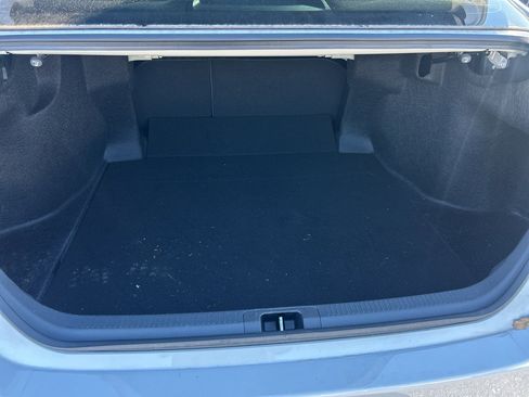 Used 2024 Toyota Camry SE image 8