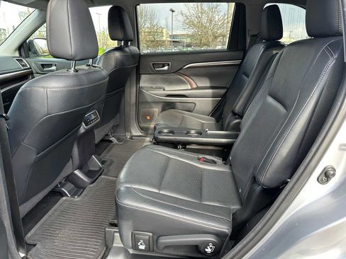 Used 2015 Toyota Highlander Limited image 15