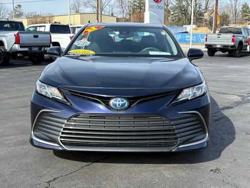 Used 2022 Toyota Camry LE image 25