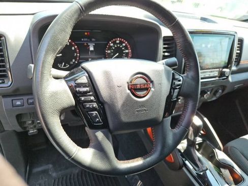 Used 2023 Nissan Frontier PRO-4X w/ Tow Package AWD/4WD image 17