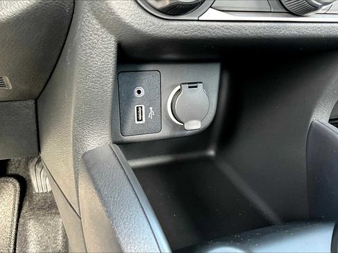 Used 2025 Nissan Kicks Play S image 18