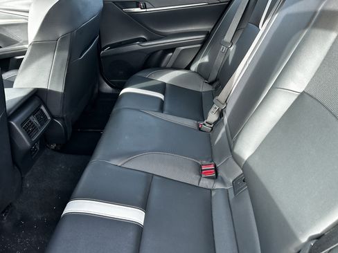 Used 2025 Toyota Camry LE image 10