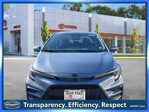 Certified 2023 Toyota Corolla SE image 2