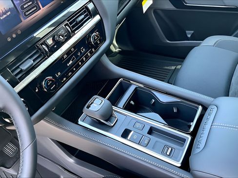 New 2026 Nissan Pathfinder SV FWD image 9