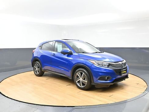 Used 2021 Honda HR-V EX-L image 3