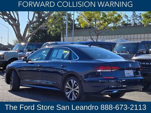 Used 2022 Volkswagen Passat 2.0T SE image 7