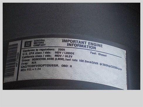 Used 2009 GMC Sierra 3500 SLT w/ SLT Convenience Package image 46
