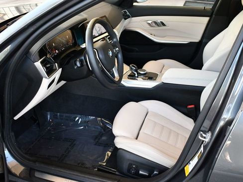 Used 2020 BMW 330i Sedan w/ Premium Package image 40