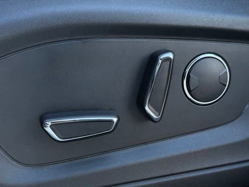 Used 2020 Ford Explorer Limited w/ Class III Trailer Tow Package image 6