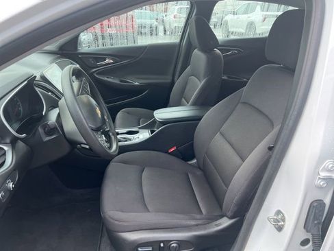Used 2023 Chevrolet Malibu LT image 17