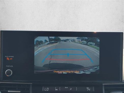 Certified 2026 Toyota Sienna XLE FWD image 19