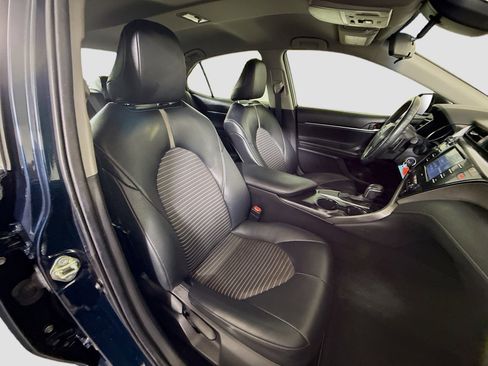 Used 2020 Toyota Camry SE FWD image 28