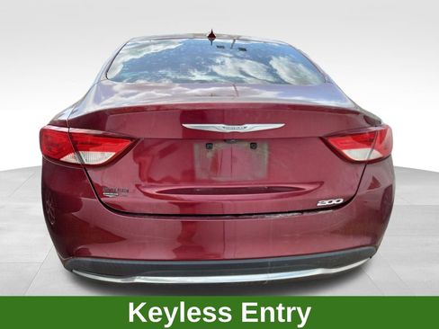 Used 2017 Chrysler 200 Limited Platinum image 5