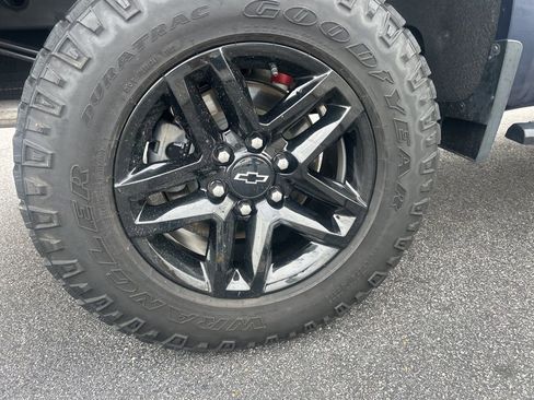 Used 2022 Chevrolet Silverado 1500 LT Trail Boss w/ Protection Package image 38