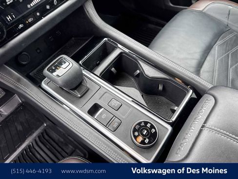 Used 2022 Nissan Pathfinder Platinum w/ Cargo Package image 17