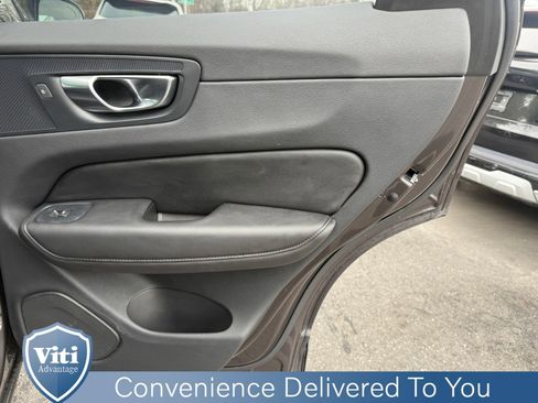 Certified 2025 Volvo XC60 B5 Plus image 26