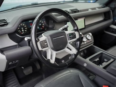Used 2022 Land Rover Defender 110 SE image 16
