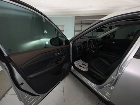 Used 2023 Nissan Rogue SV w/ SV Premium B Package AWD/4WD image 11