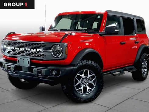 Used 2023 Ford Bronco Badlands image 1