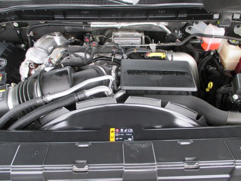 Used 2023 Chevrolet Silverado 2500 LTZ w/ LTZ Plus Package image 32